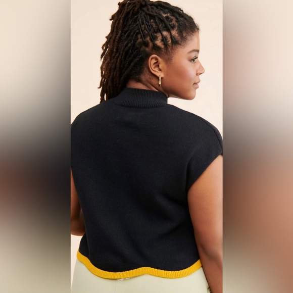 Maeve Wavy Sweater Vest - Black Mock-Neck Sweater with Pink Floral design - Picture 2 of 6